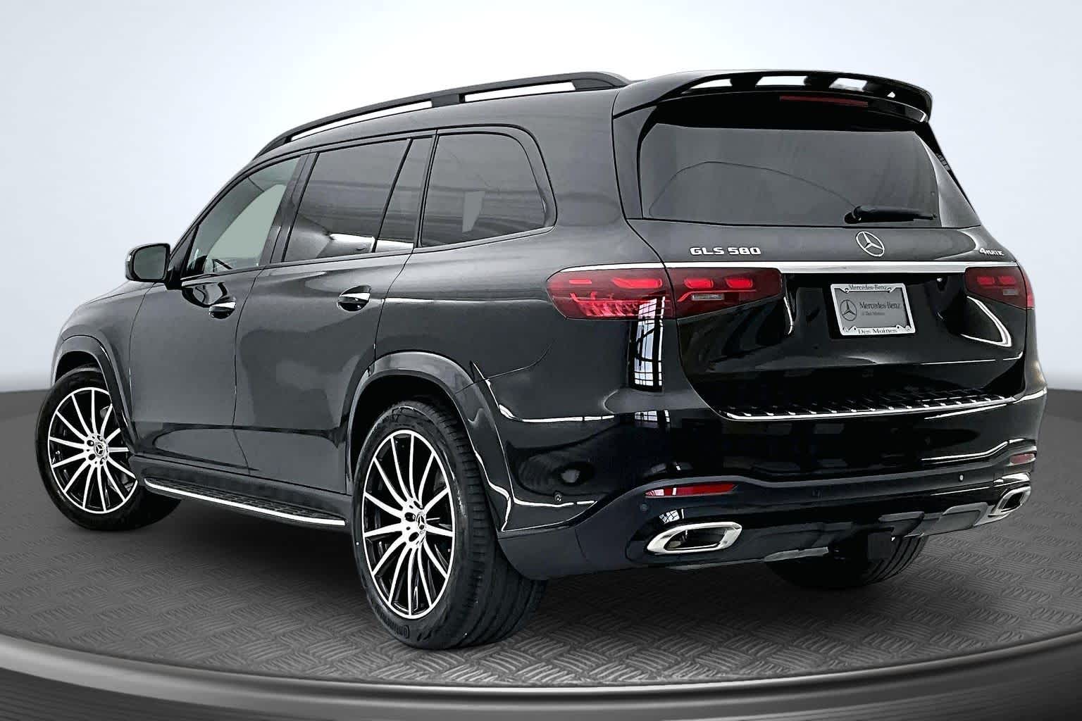 Thumbnail: 2026 Mercedes-Benz GLS - 4
