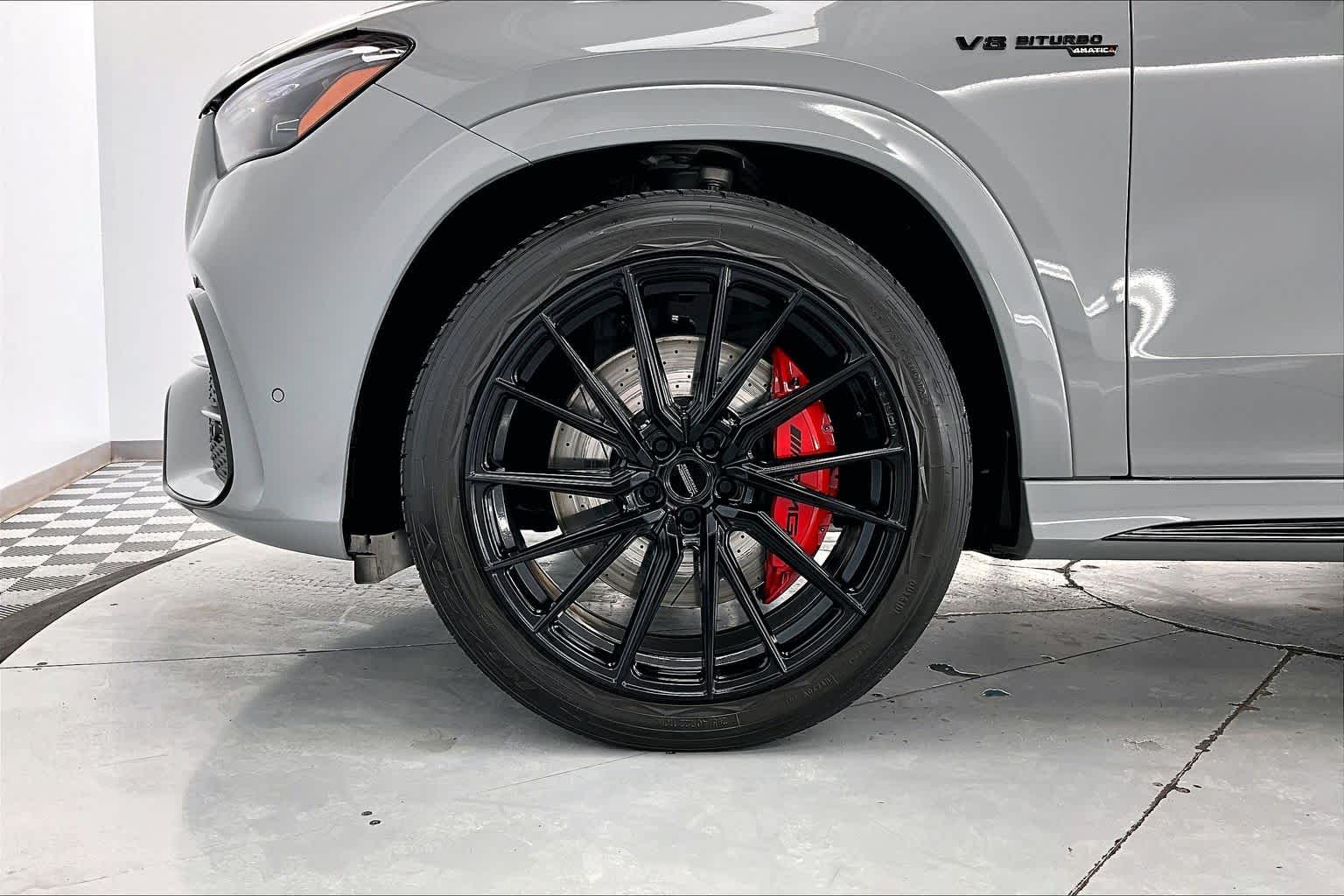 Thumbnail: 2024 Mercedes-Benz GL-Class - 8