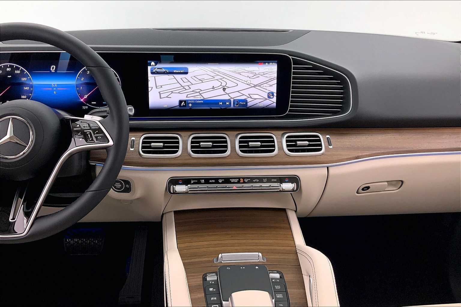 Thumbnail: 2025 Mercedes-Benz GLE - 16