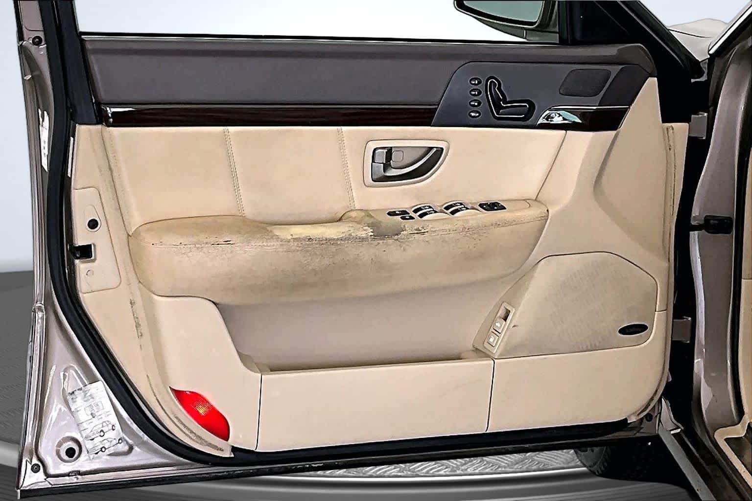 Thumbnail: 2008 Kia Amanti - 23