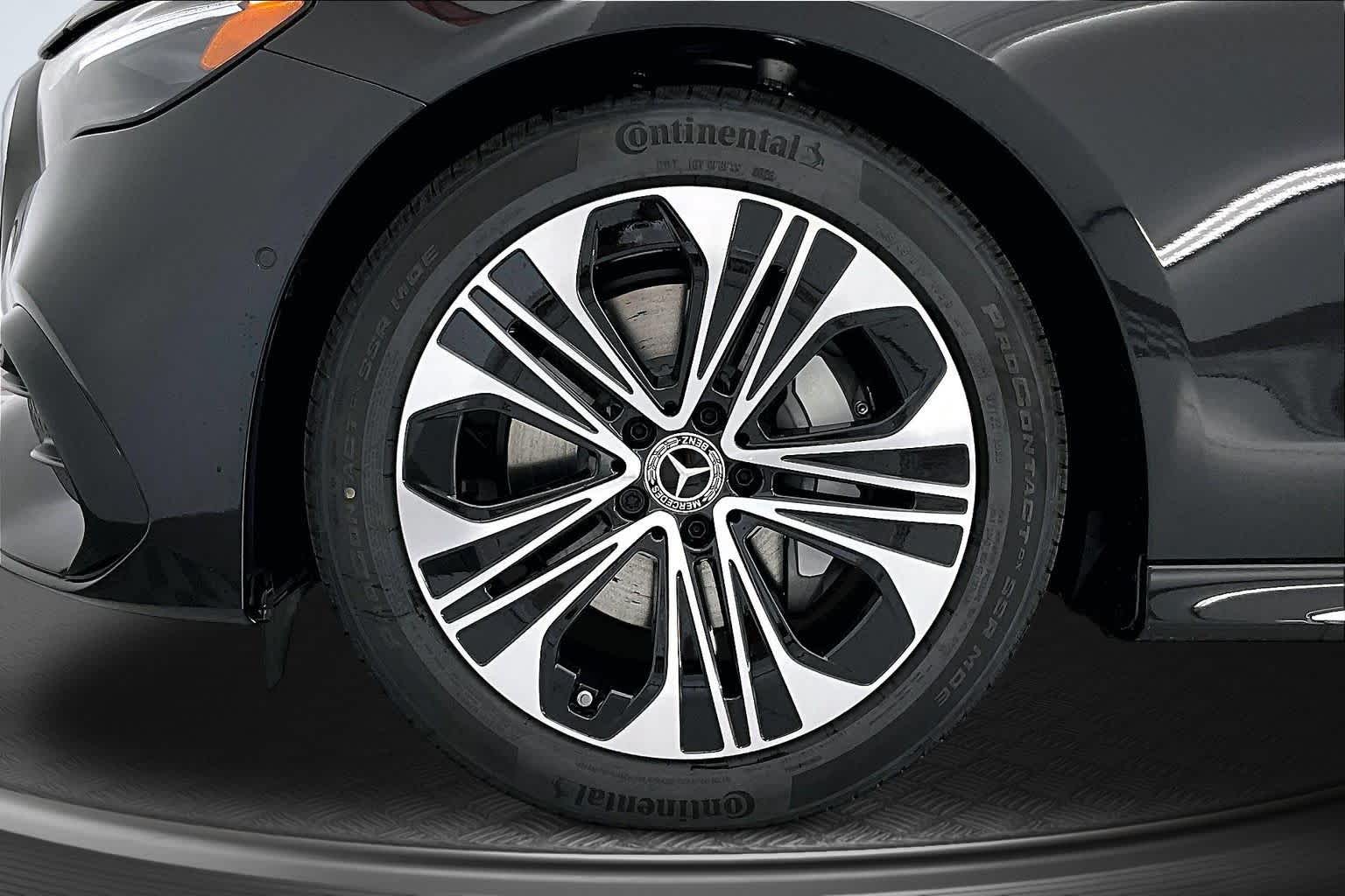 Thumbnail: 2026 Mercedes-Benz E-Class - 8