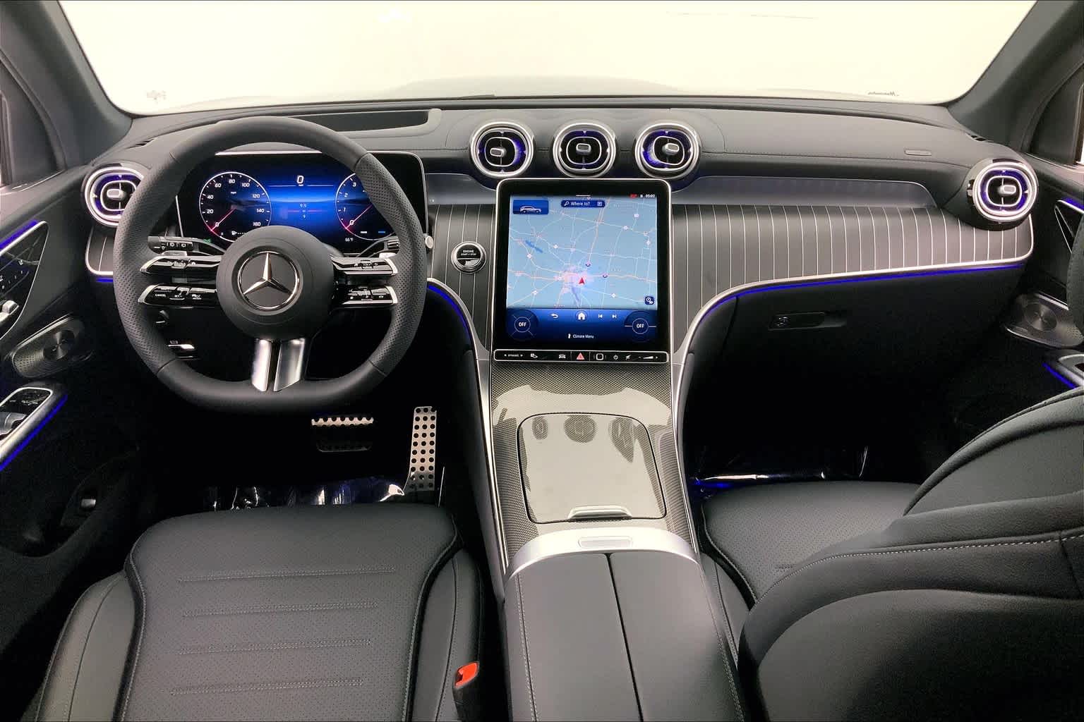 2025 Mercedes-Benz GLC 300 10