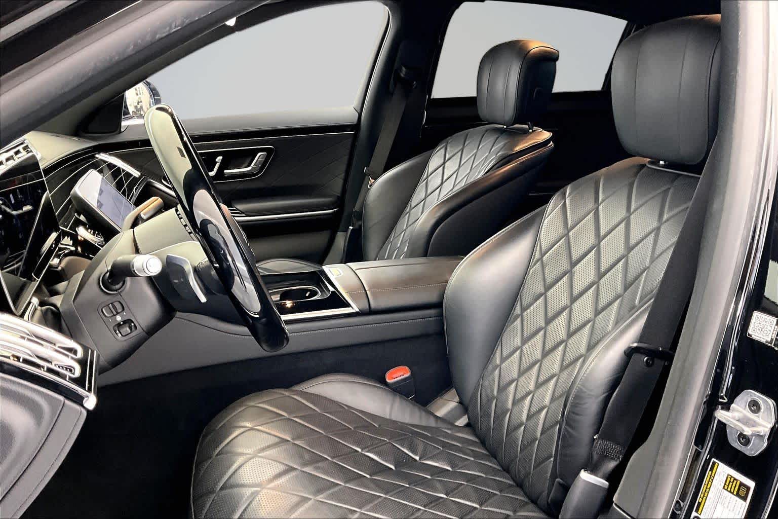 Thumbnail: 2021 Mercedes-Benz S-Class - 10