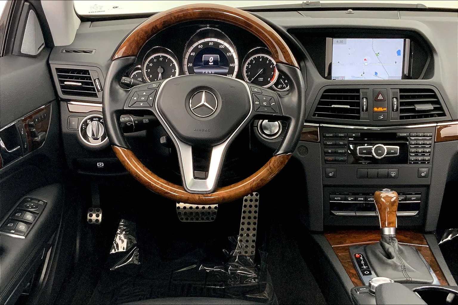 Thumbnail: 2013 Mercedes-Benz E-Class - 14