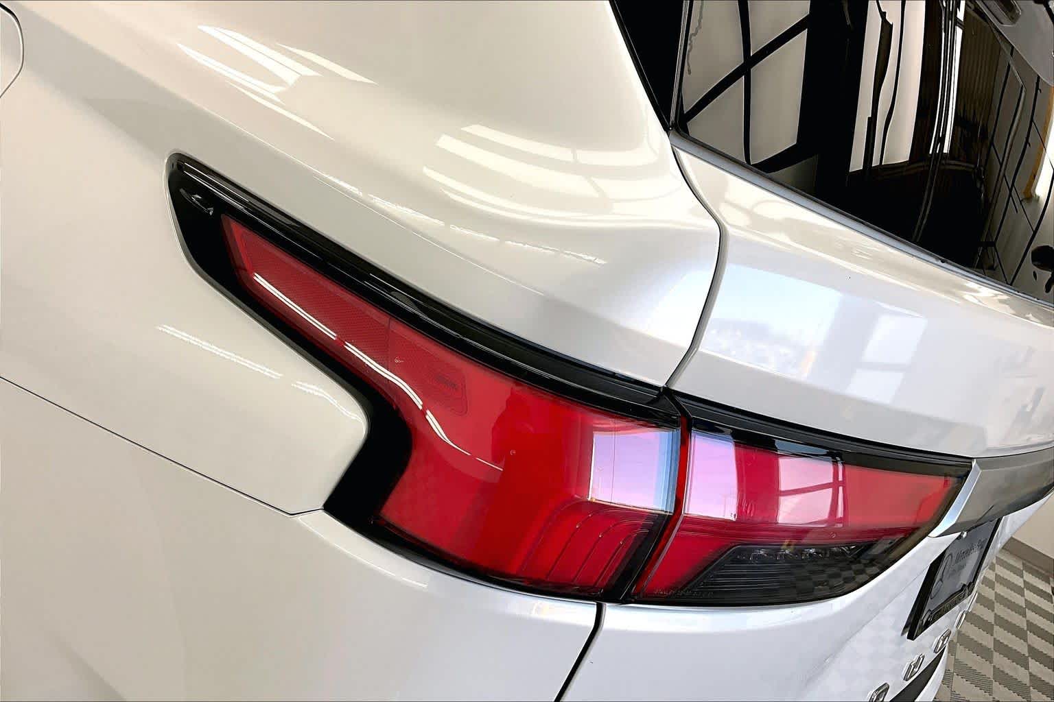 Thumbnail: 2023 Toyota Sequoia - 25