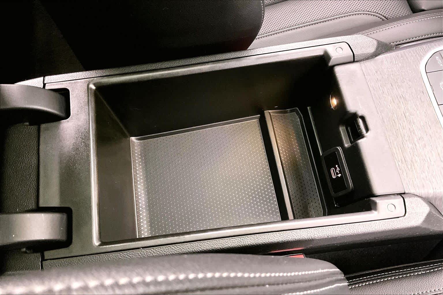 Thumbnail: 2022 BMW 3 Series - 28