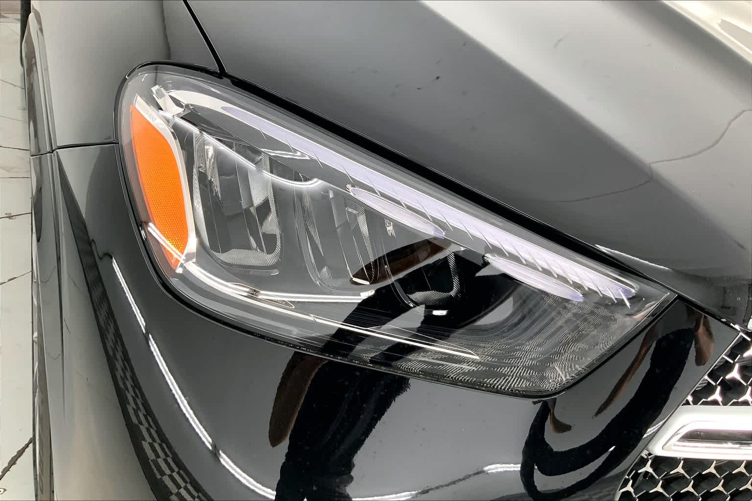 Thumbnail: 2025 Mercedes-Benz GLE - 21