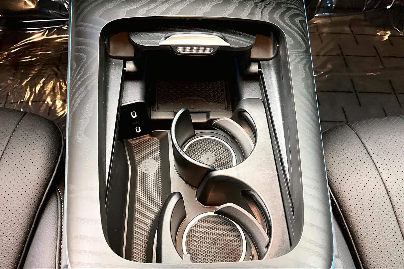 Thumbnail: 2026 Mercedes-Benz E-Class - 23
