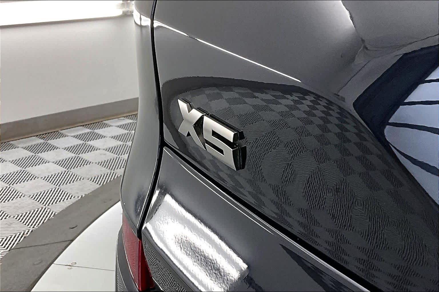 Thumbnail: 2022 BMW X5 - 7