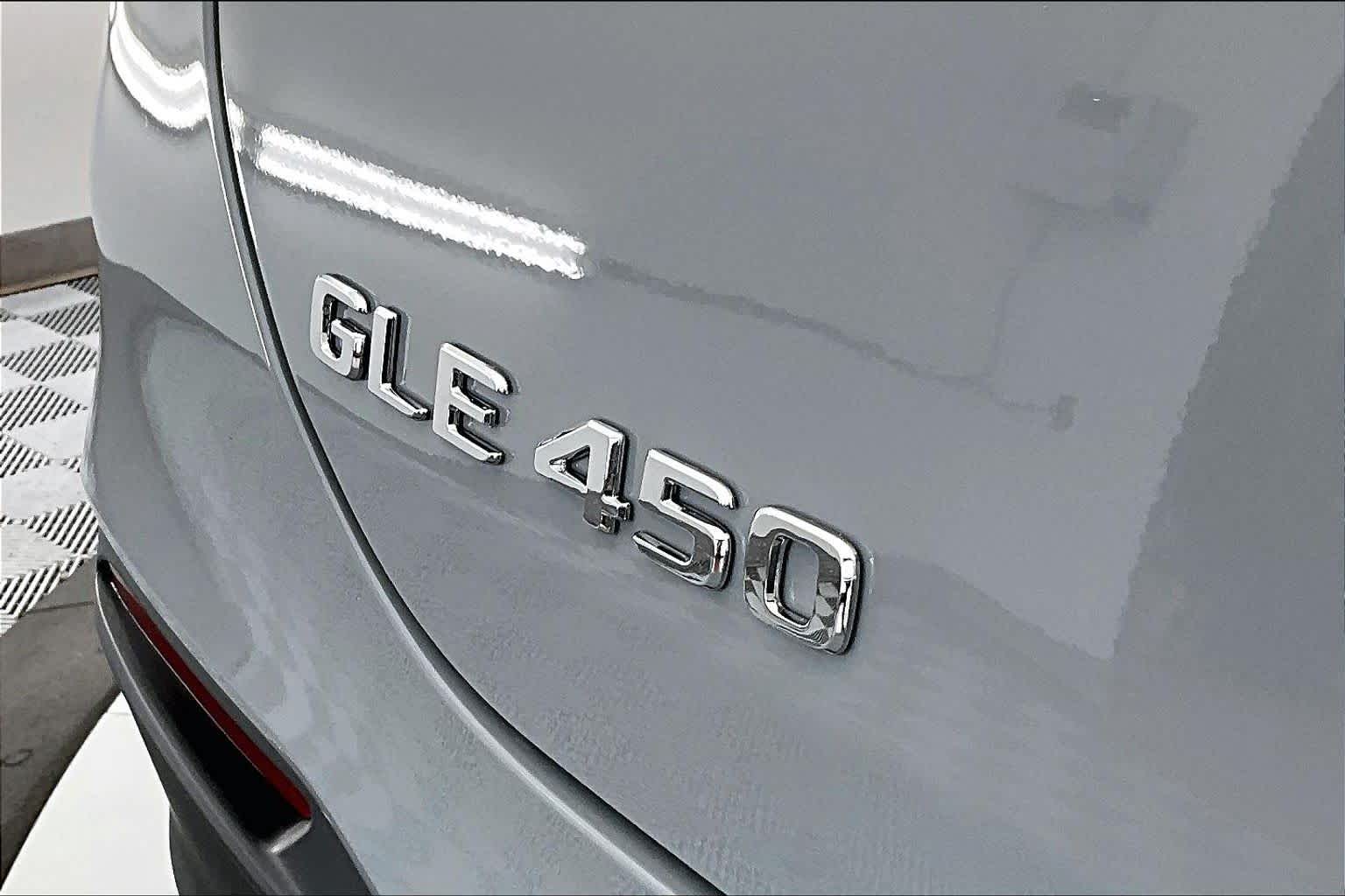 Thumbnail: 2026 Mercedes-Benz GLE - 7