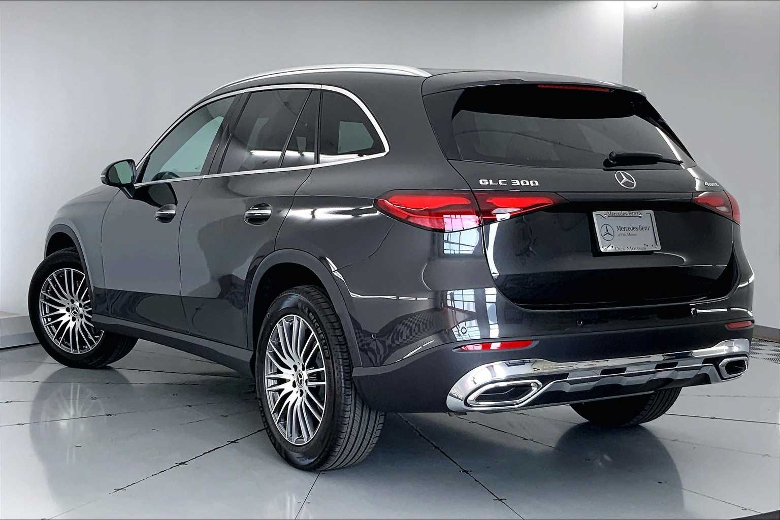 Thumbnail: 2026 Mercedes-Benz GLC - 4
