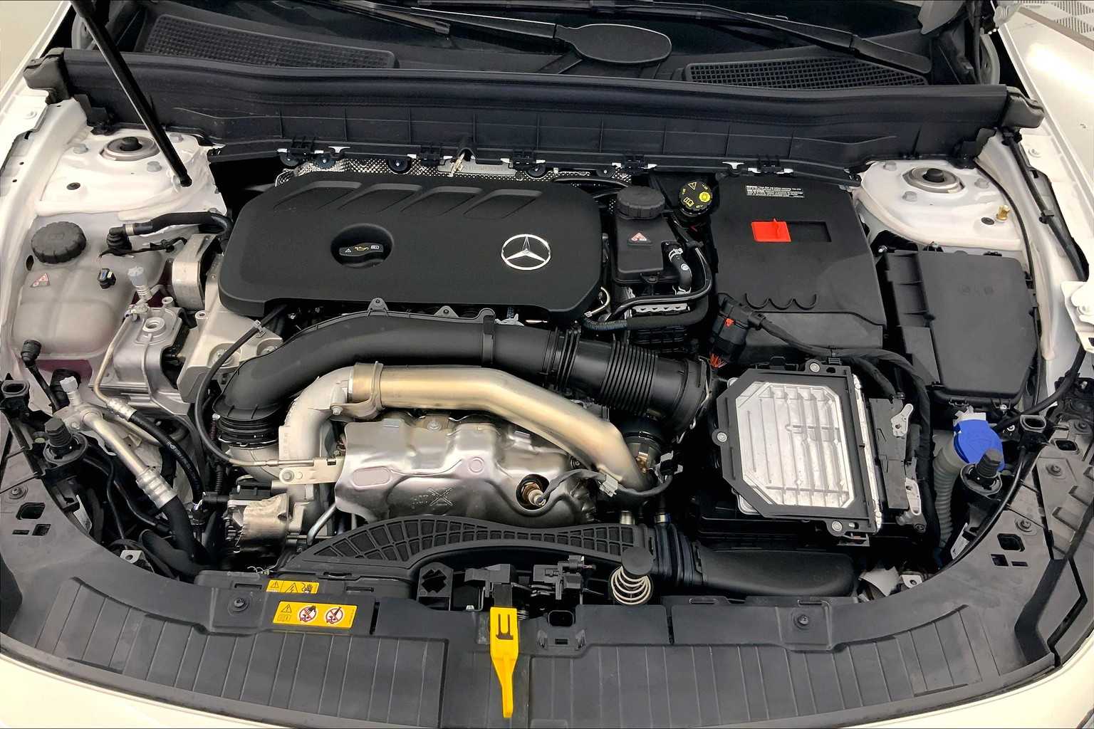 Thumbnail: 2025 Mercedes-Benz GLB - 9