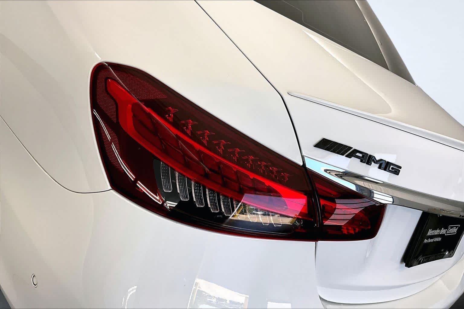 Thumbnail: 2022 Mercedes-Benz E-Class - 25