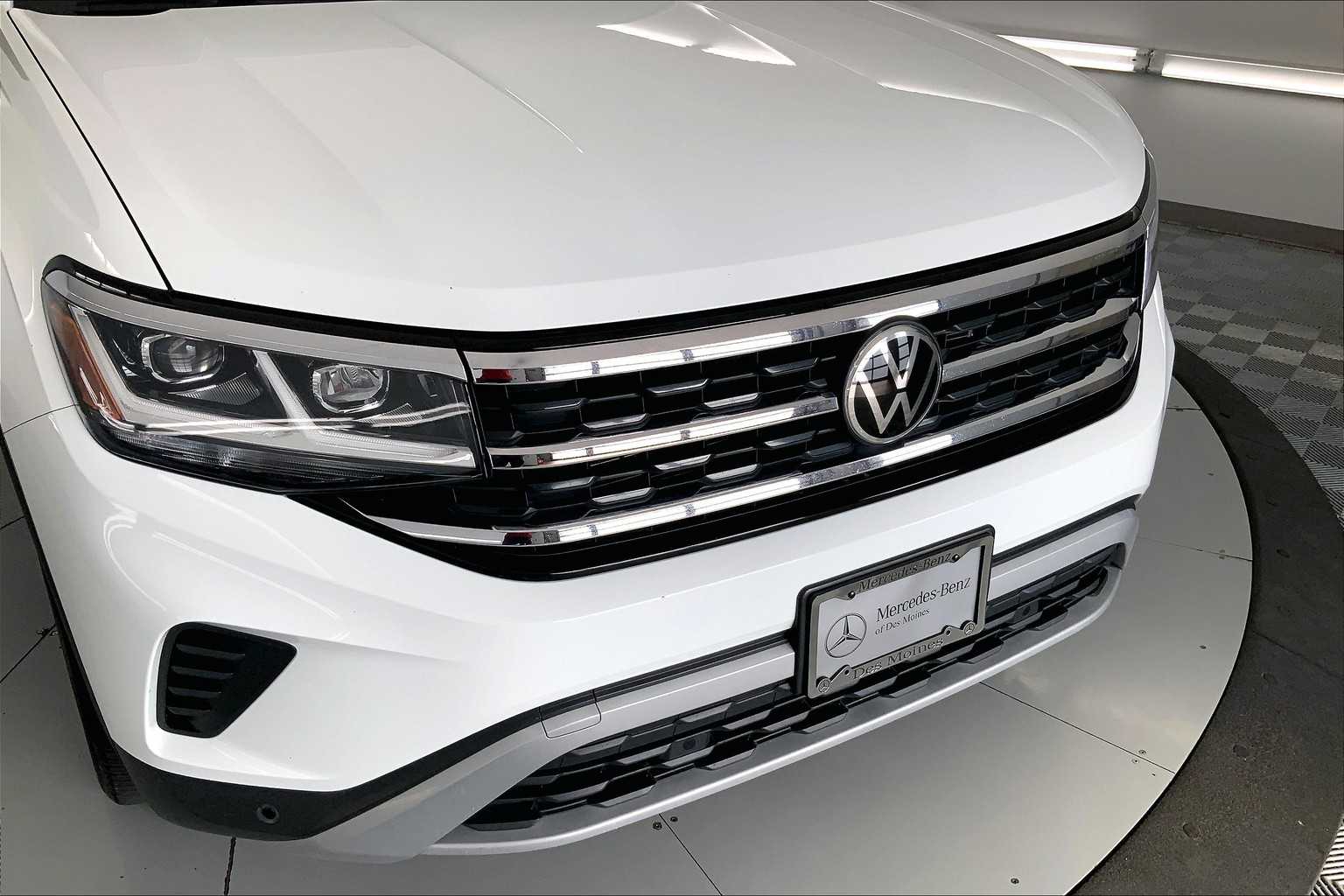 Thumbnail: 2021 Volkswagen Atlas - 25