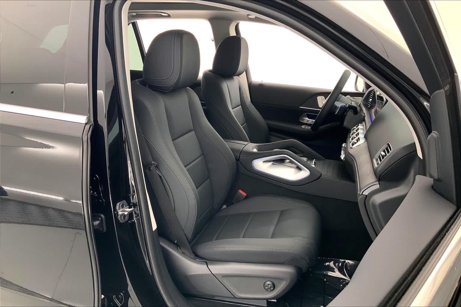 Thumbnail: 2025 Mercedes-Benz GLE - 14