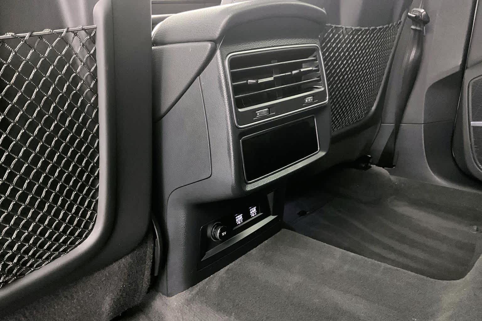 Thumbnail: 2019 Audi Q8 - 27