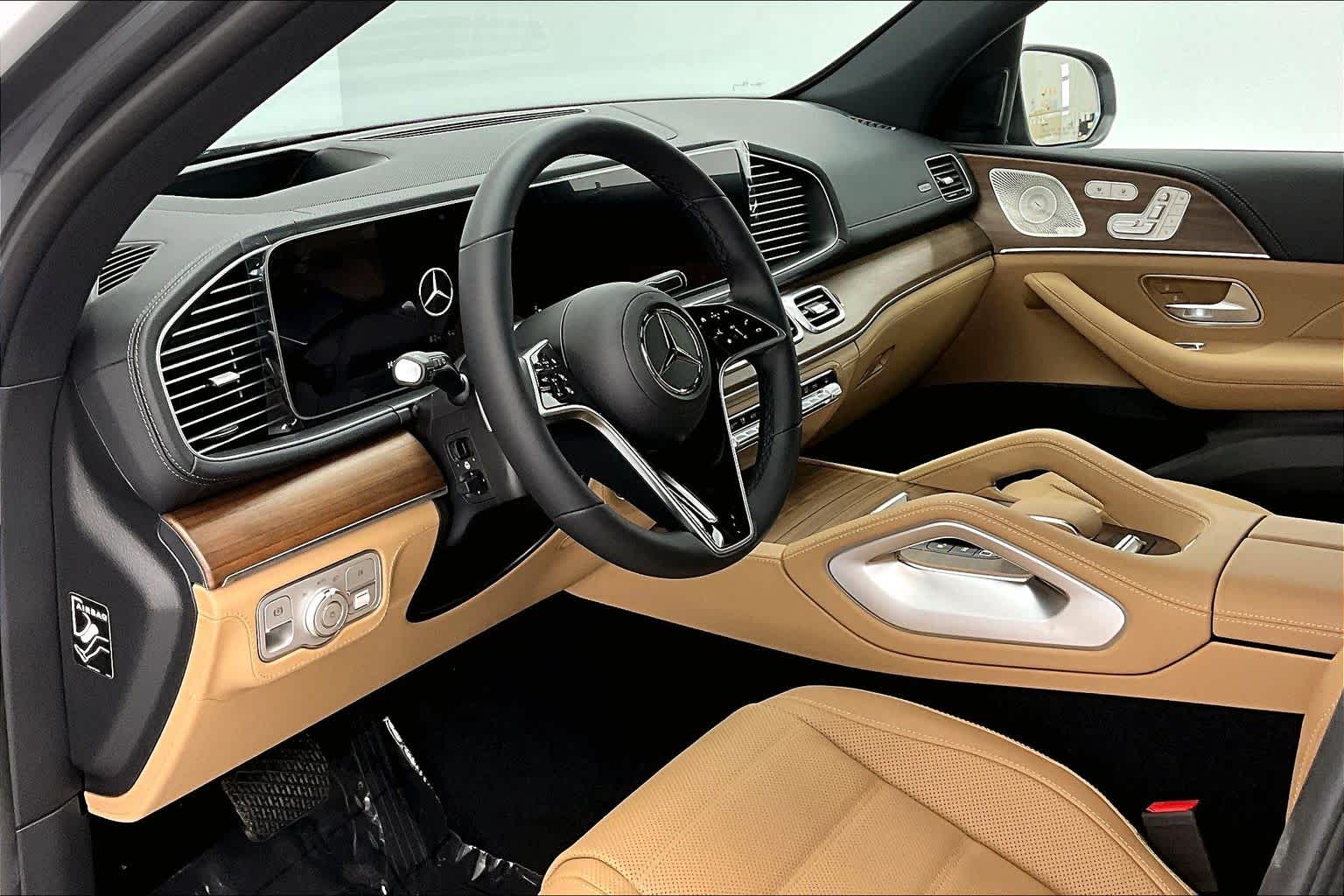 Thumbnail: 2026 Mercedes-Benz GLE - 2