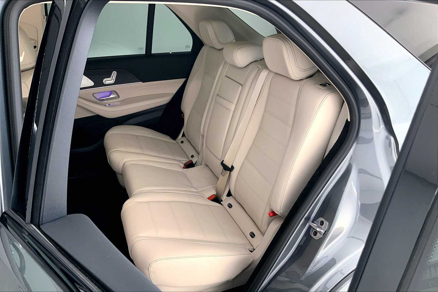 Thumbnail: 2026 Mercedes-Benz GLE - 13