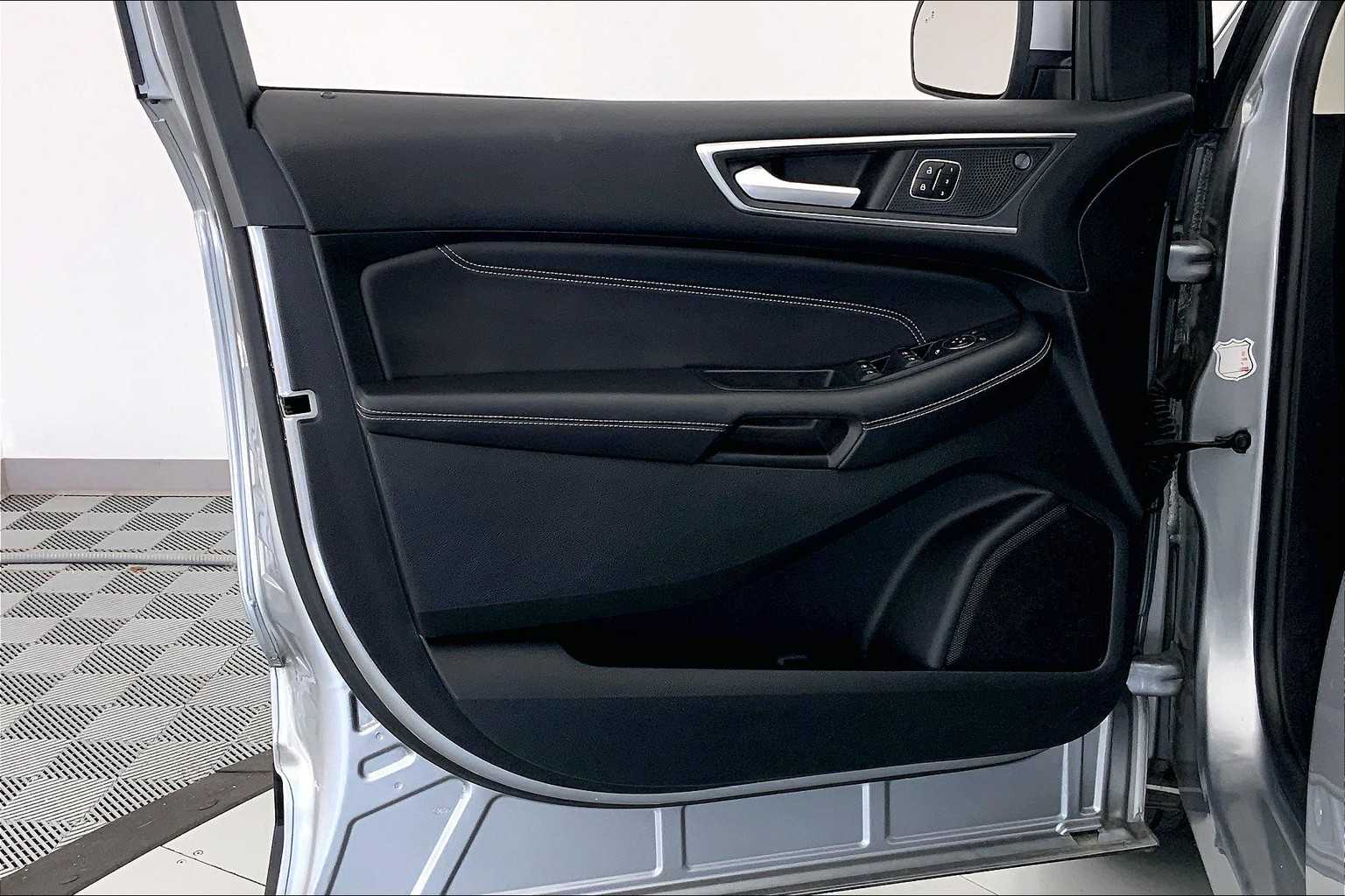 Thumbnail: 2024 Ford Edge - 22