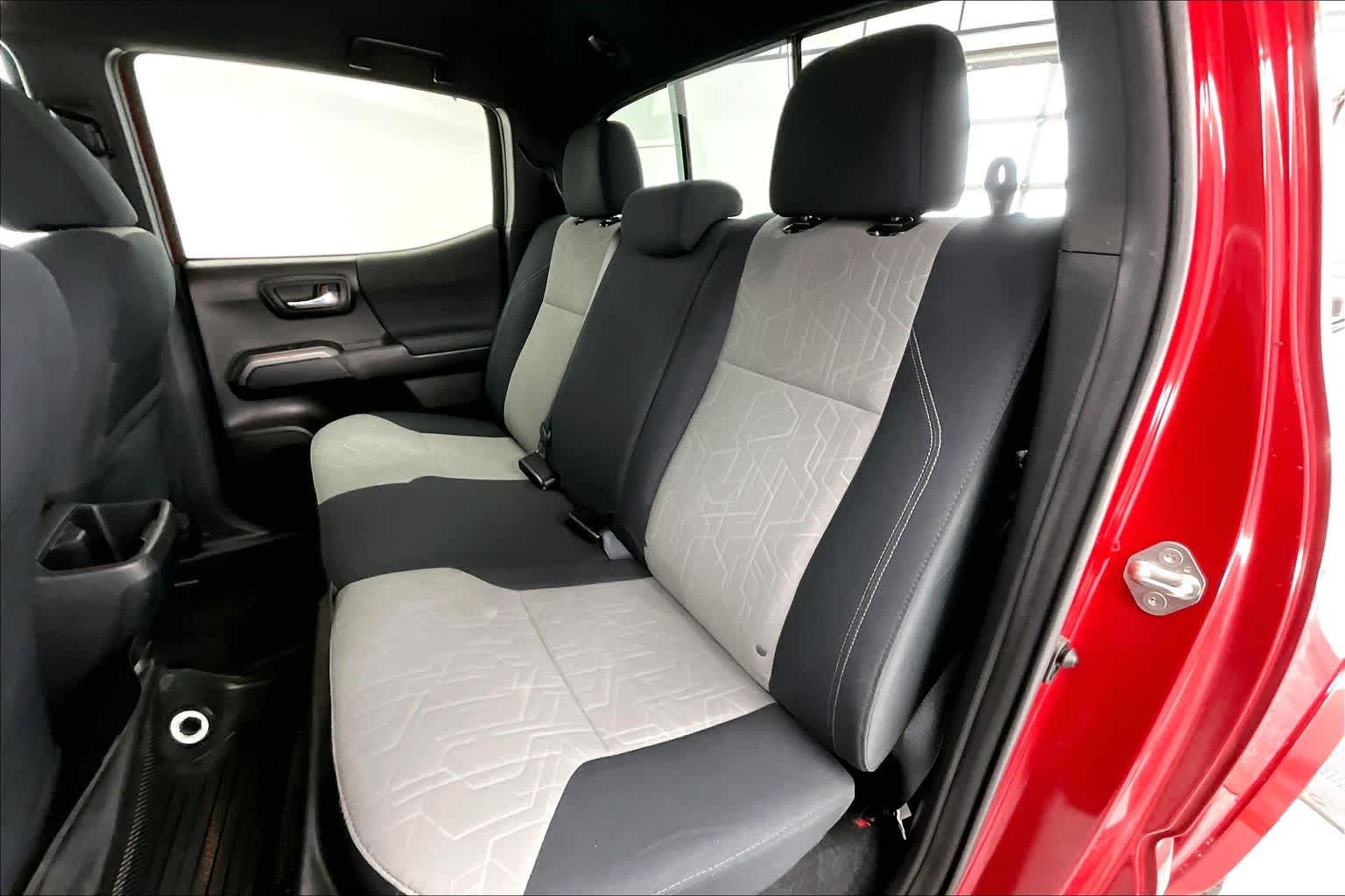 Thumbnail: 2020 Toyota Tacoma - 13