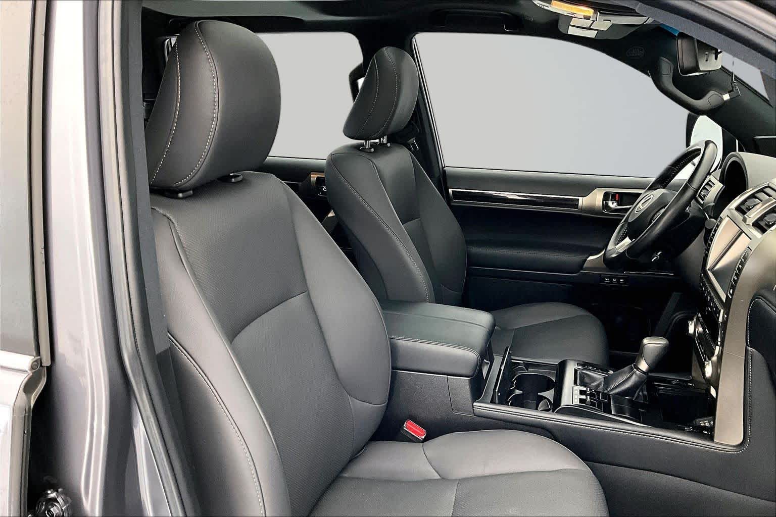 Thumbnail: 2021 Lexus GX - 14