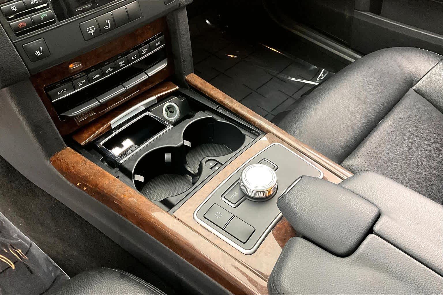 Thumbnail: 2012 Mercedes-Benz E-Class - 17