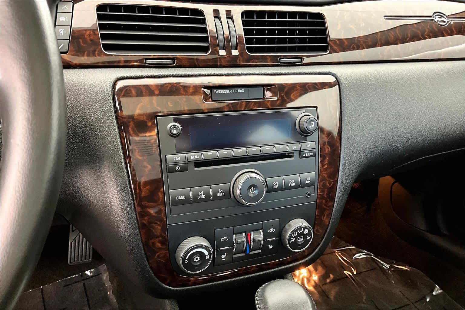 Thumbnail: 2013 Chevrolet Impala - 16