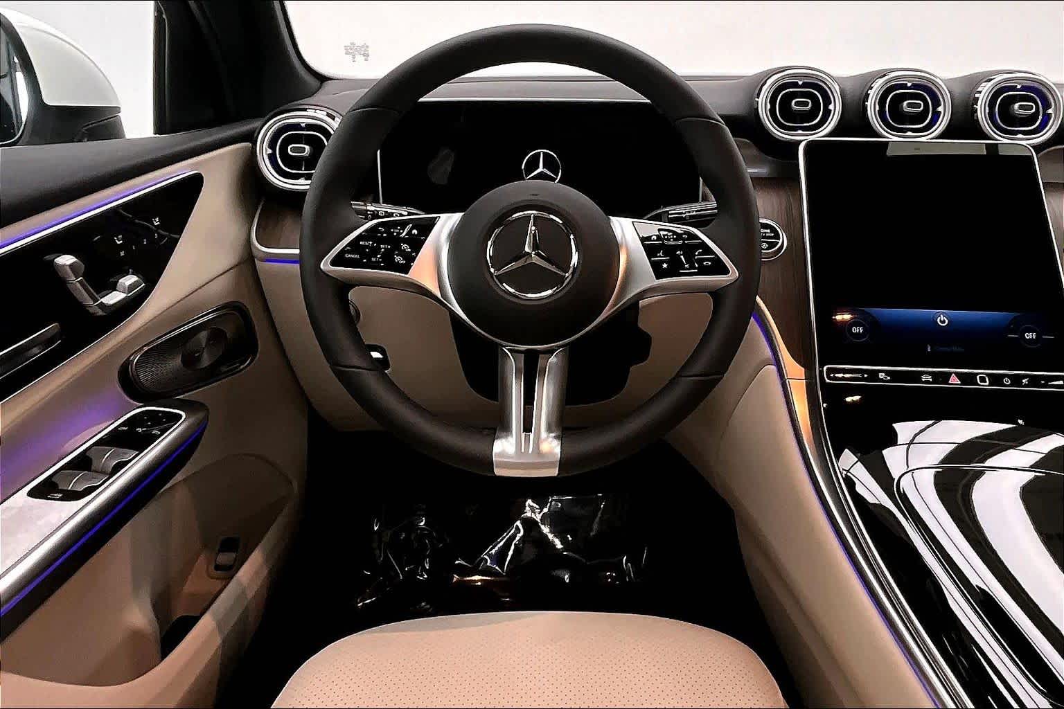 Thumbnail: 2026 Mercedes-Benz GLC - 15