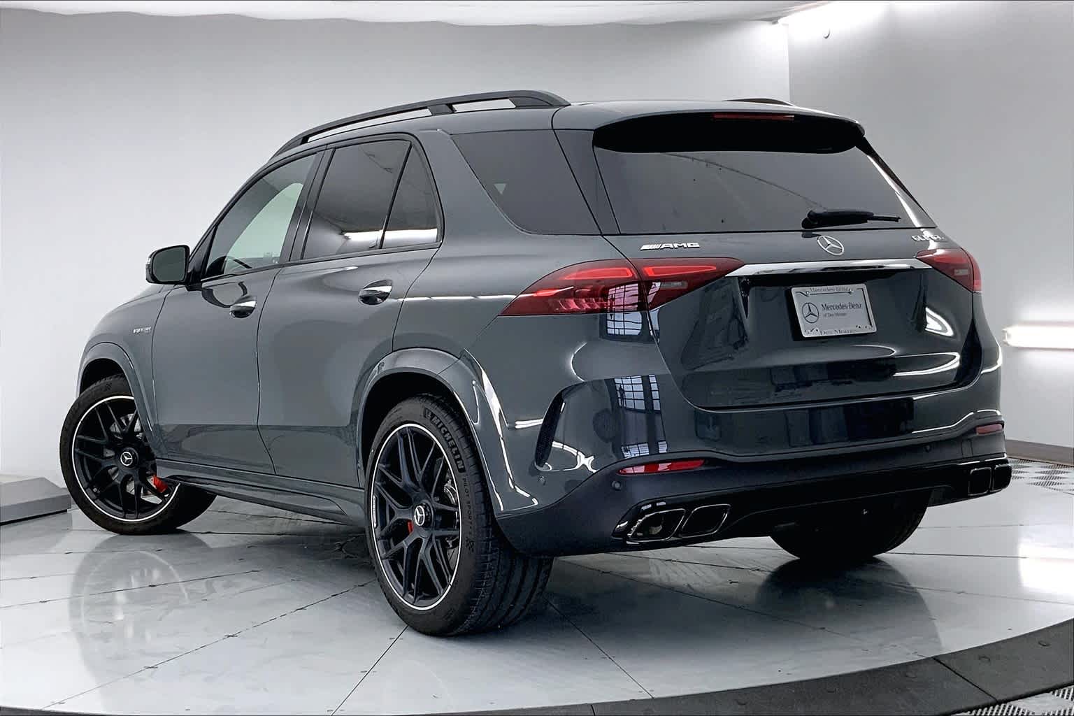 Thumbnail: 2025 Mercedes-Benz GL-Class - 4