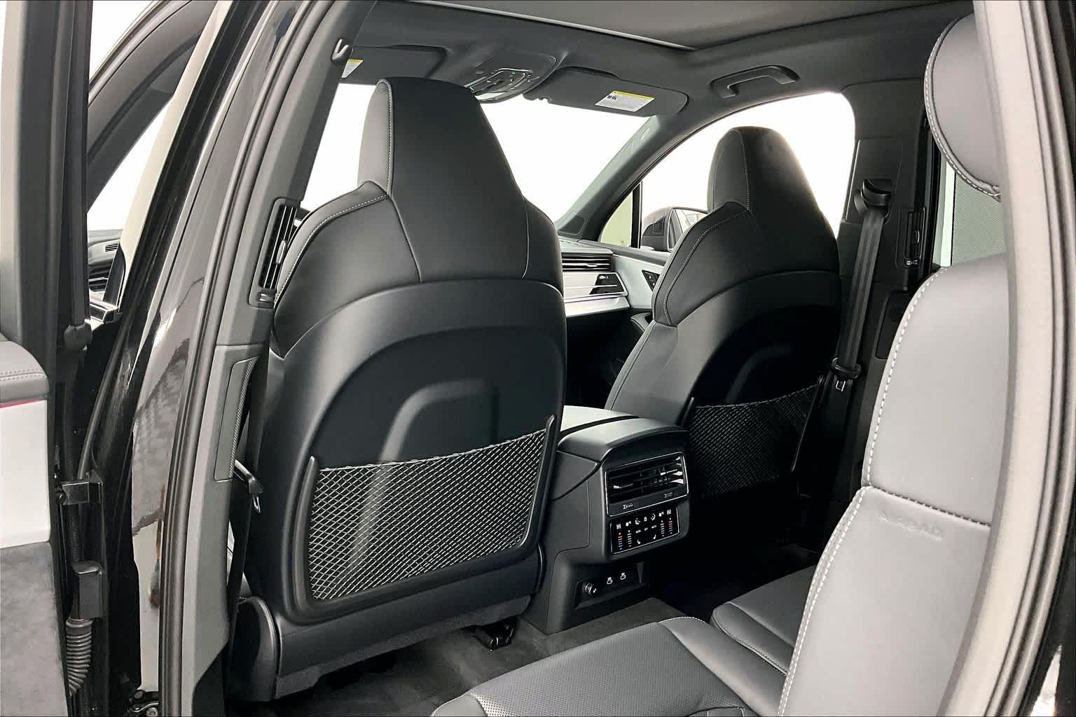 Thumbnail: 2024 Audi Q7 - 12