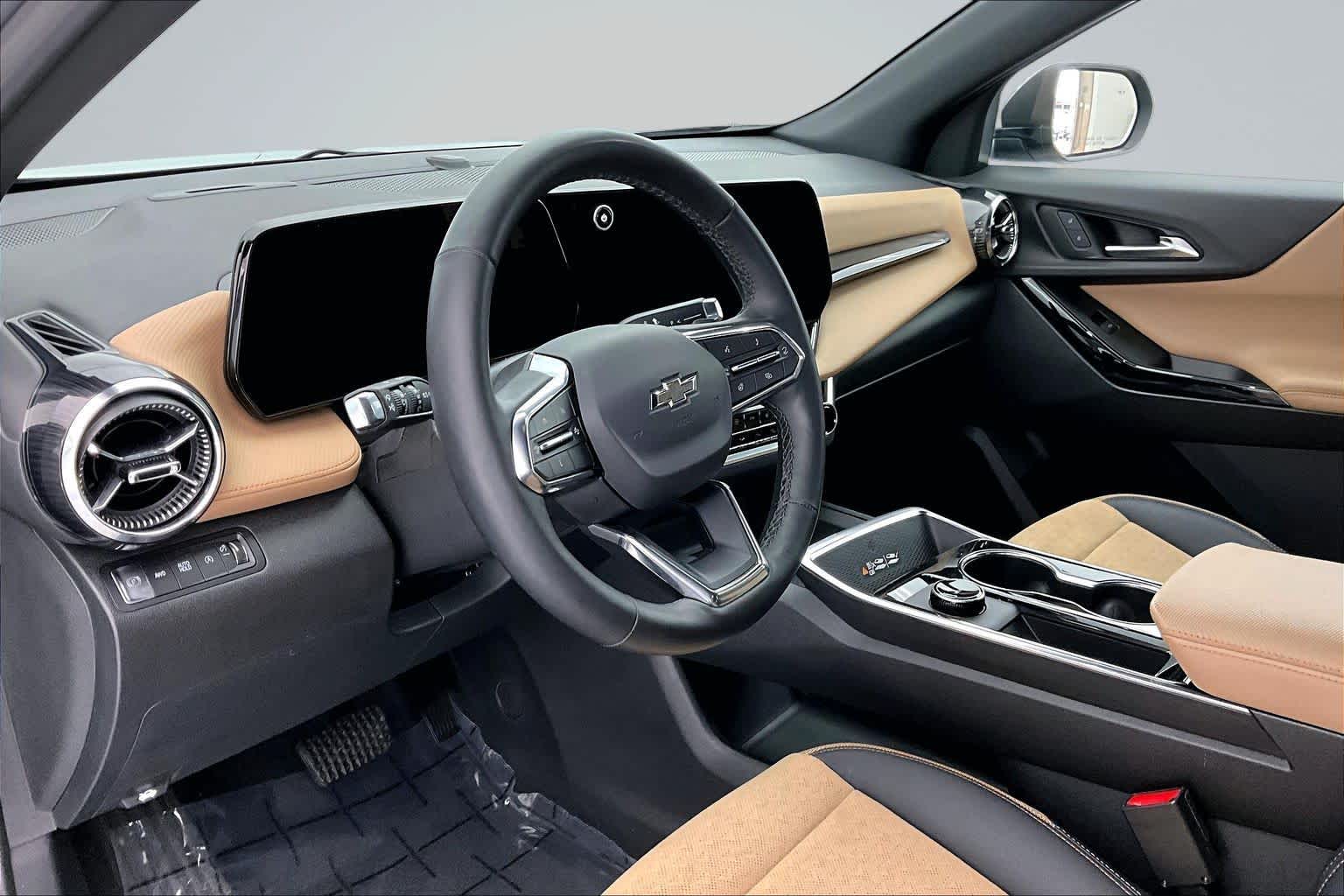 Thumbnail: 2025 Chevrolet Equinox - 2