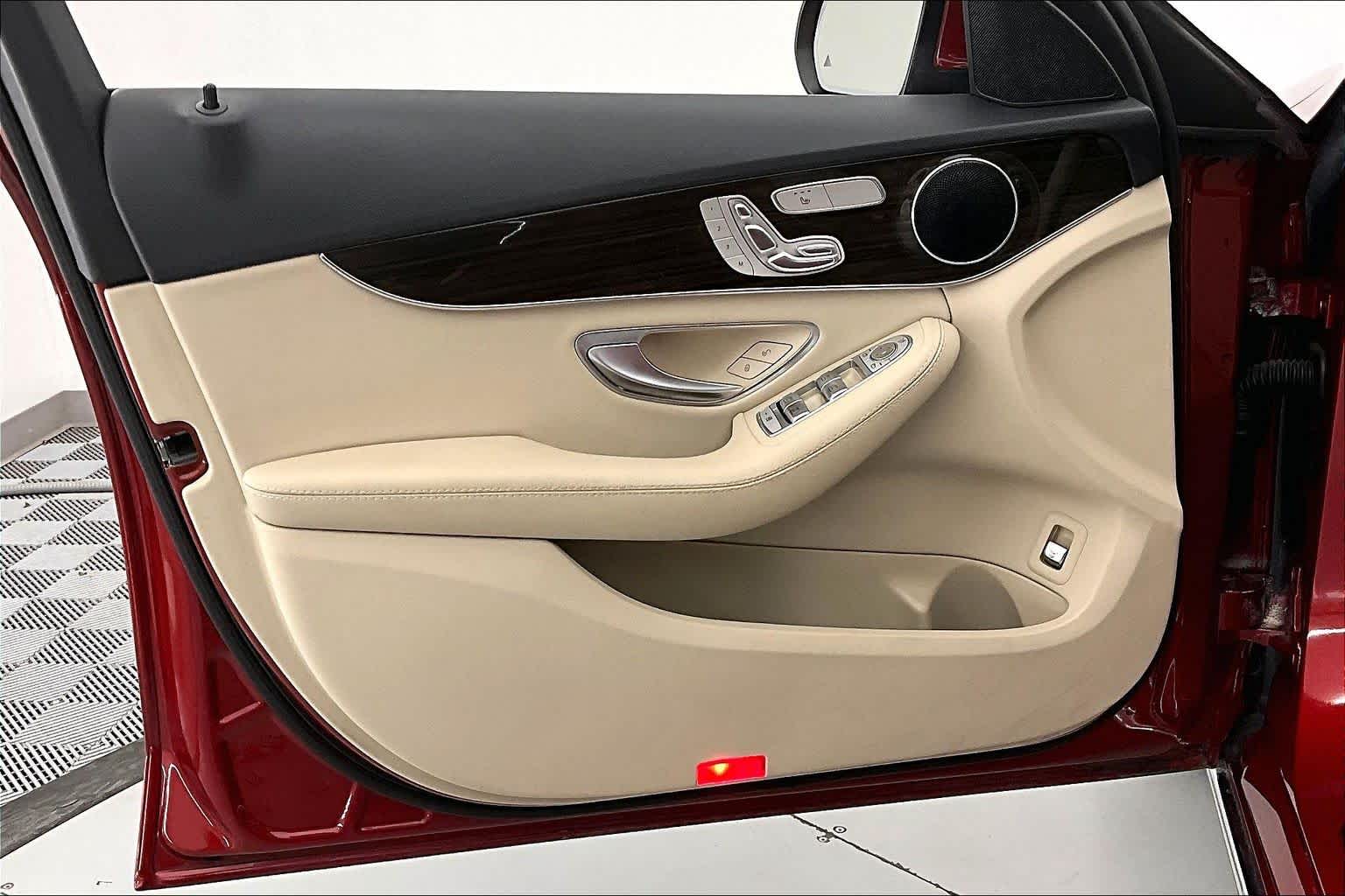 Thumbnail: 2018 Mercedes-Benz C-Class - 23