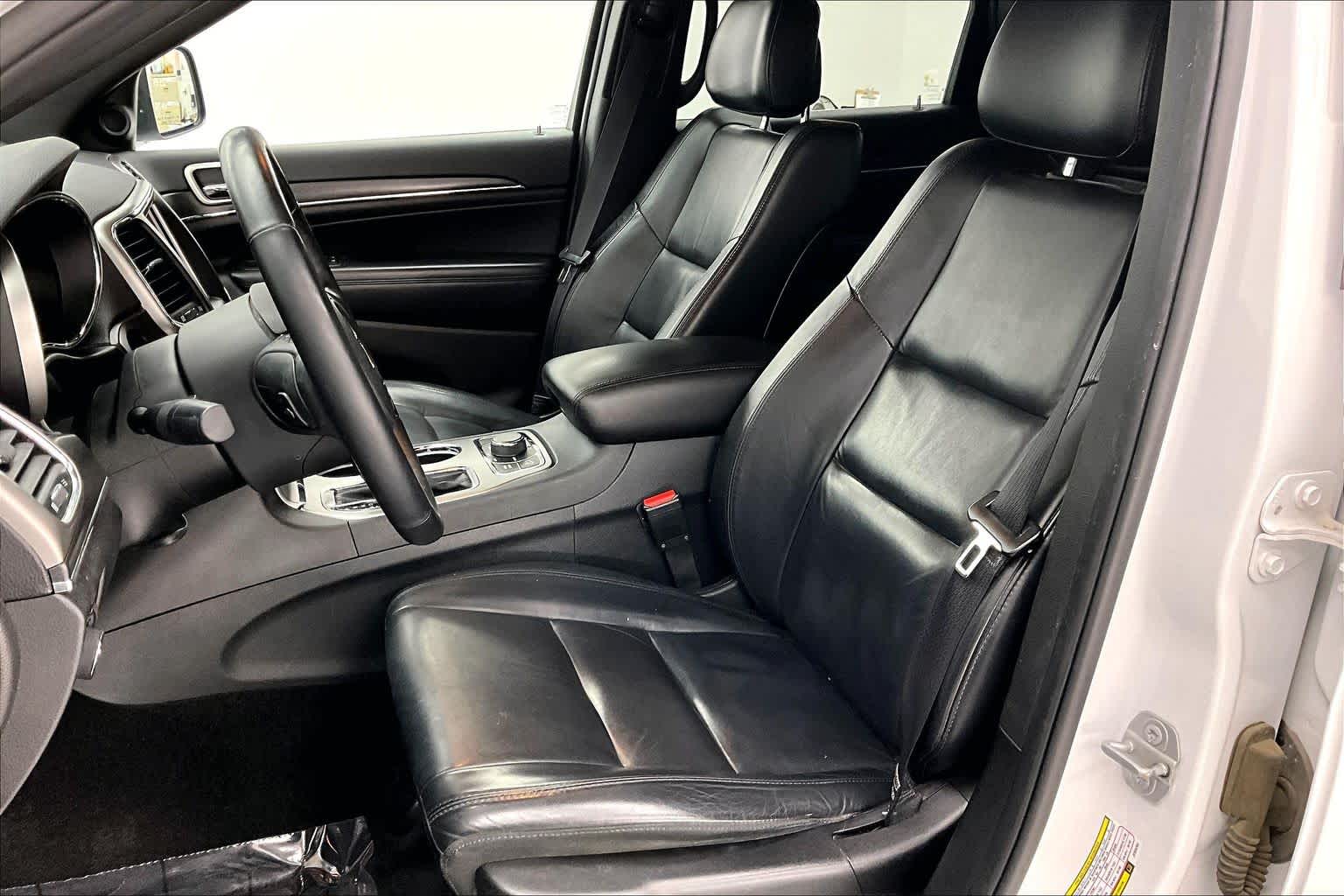 Thumbnail: 2018 Jeep Grand Cherokee - 11