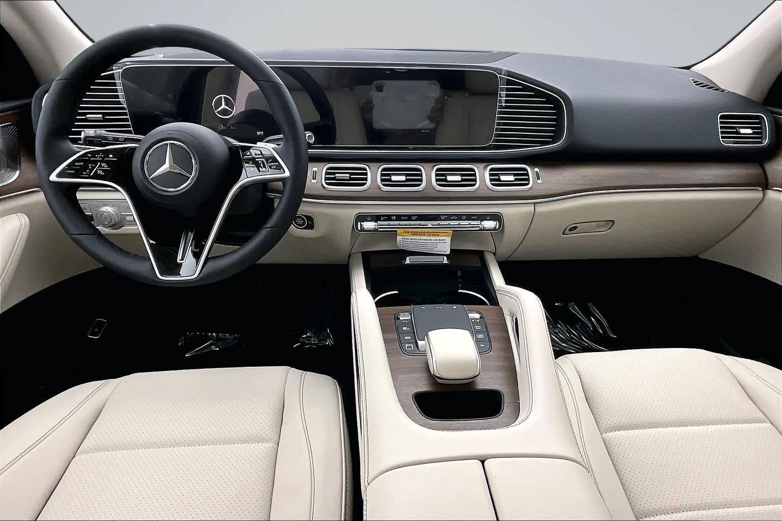 Thumbnail: 2026 Mercedes-Benz GLE - 10