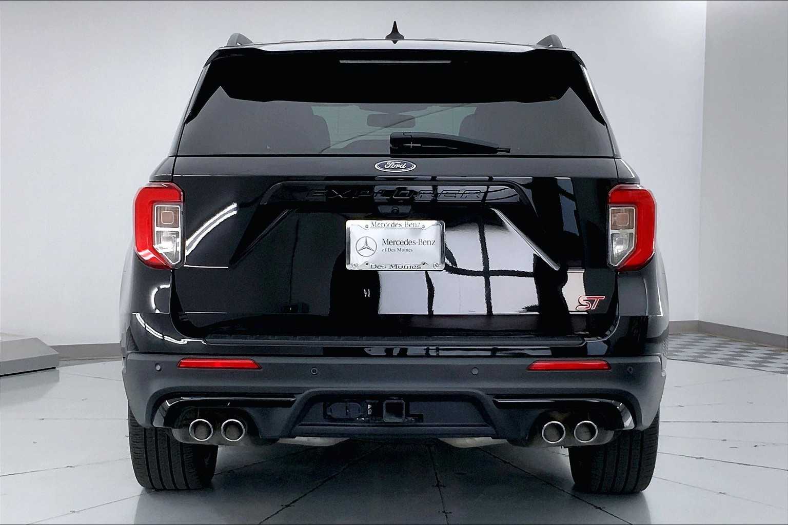 Thumbnail: 2023 Ford Explorer - 5