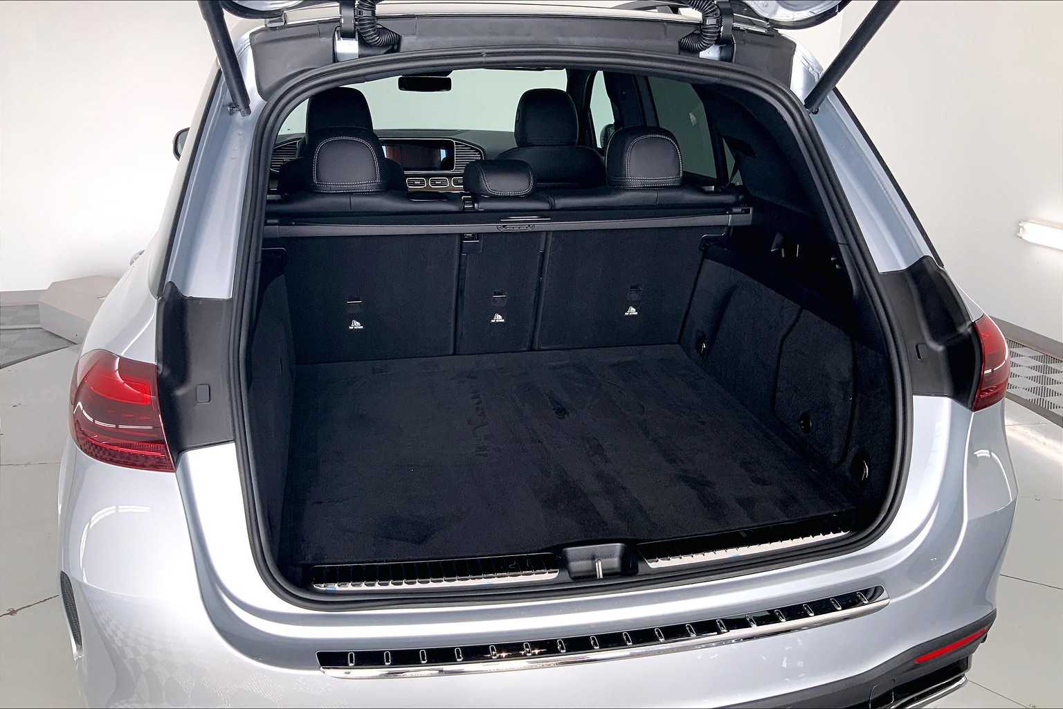 Thumbnail: 2025 Mercedes-Benz GLE - 19