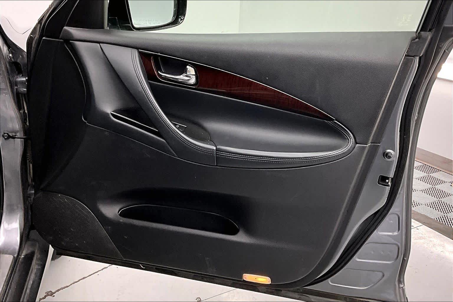 Thumbnail: 2014 INFINITI QX50 - 24