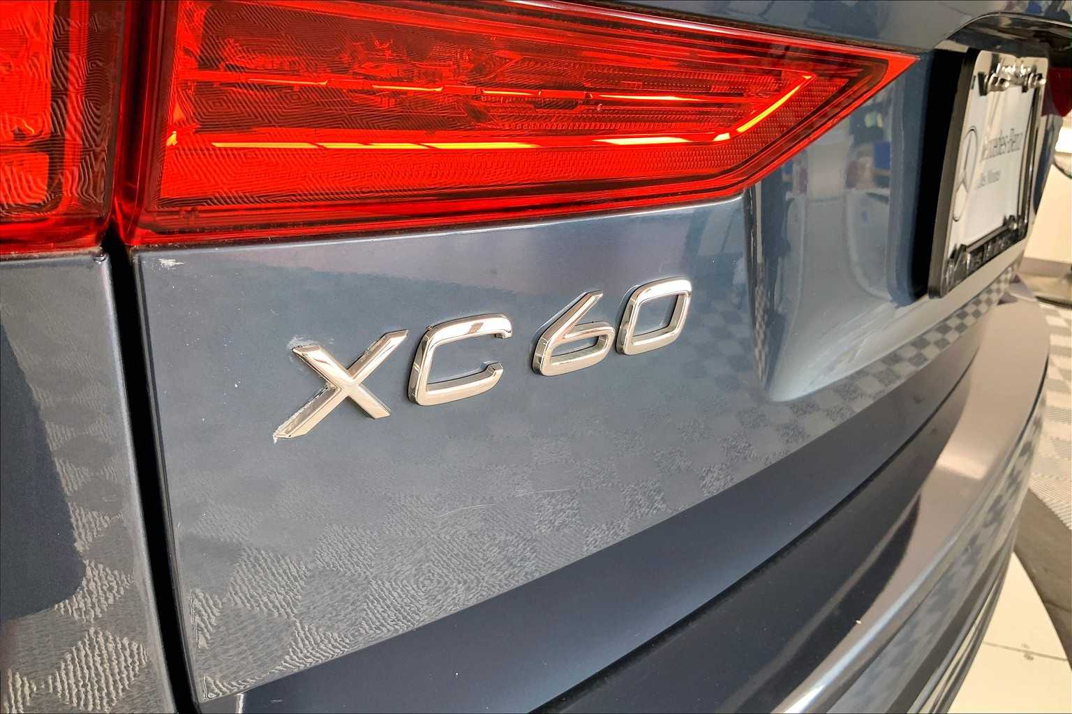 Thumbnail: 2019 Volvo XC60 - 7