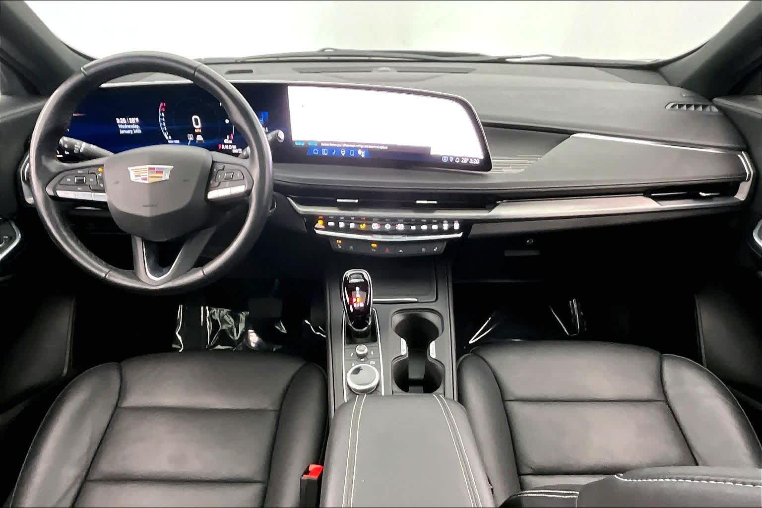 Thumbnail: 2024 Cadillac XT4 - 10