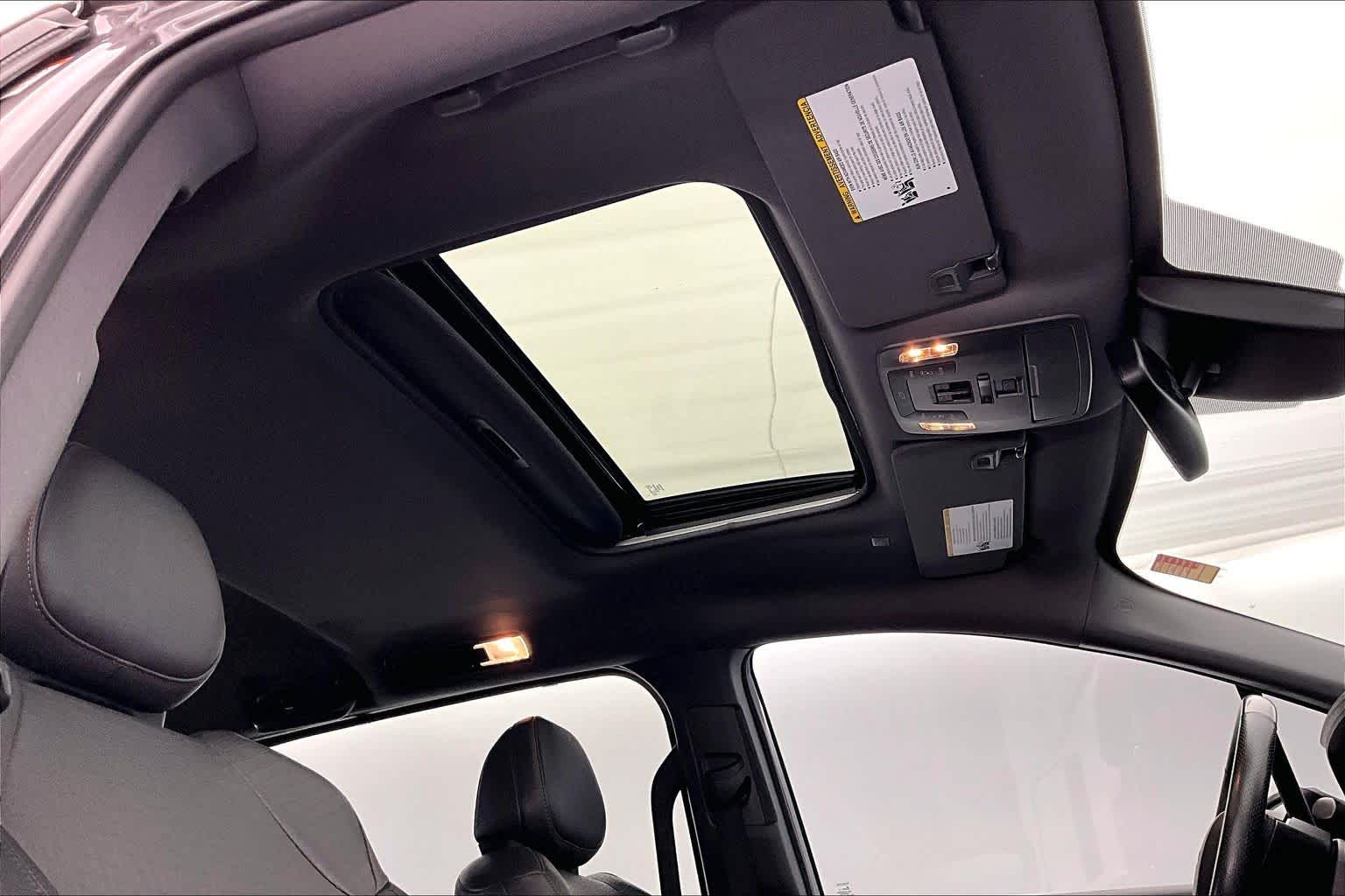 Thumbnail: 2021 Toyota Sienna - 21