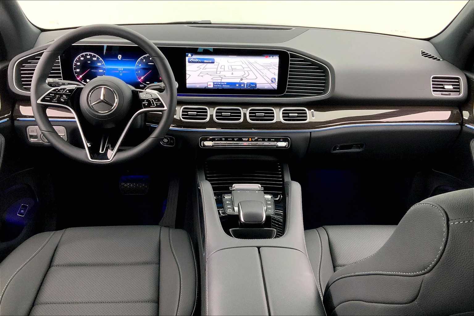Thumbnail: 2025 Mercedes-Benz GLE - 10