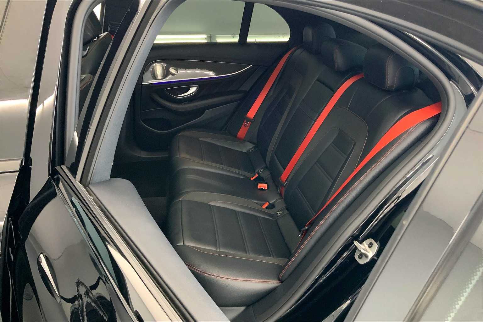 Thumbnail: 2022 Mercedes-Benz E-Class - 12