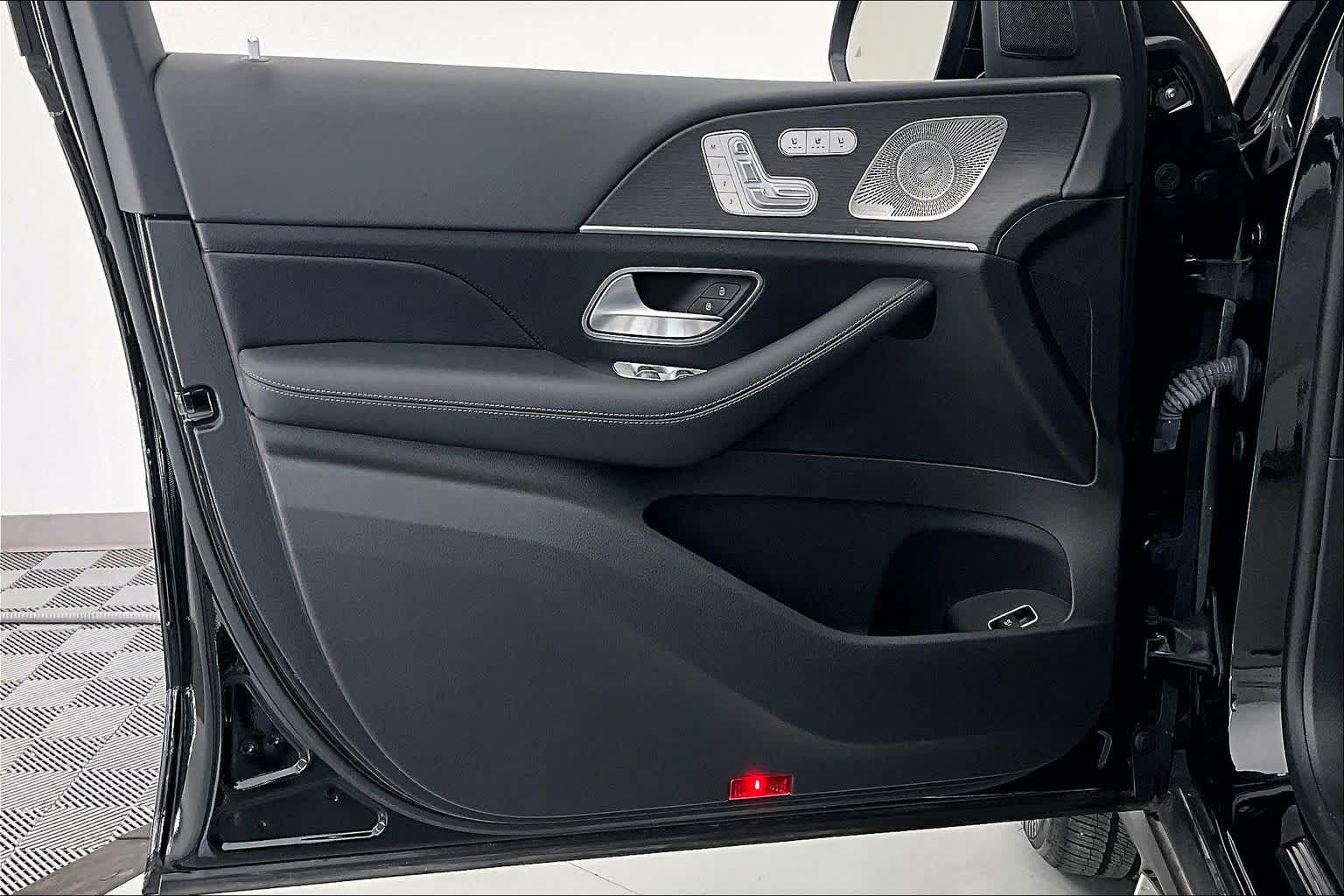 Thumbnail: 2022 Mercedes-Benz GLE - 23