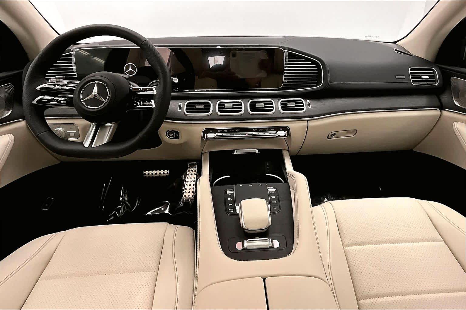 Thumbnail: 2026 Mercedes-Benz GLS - 10