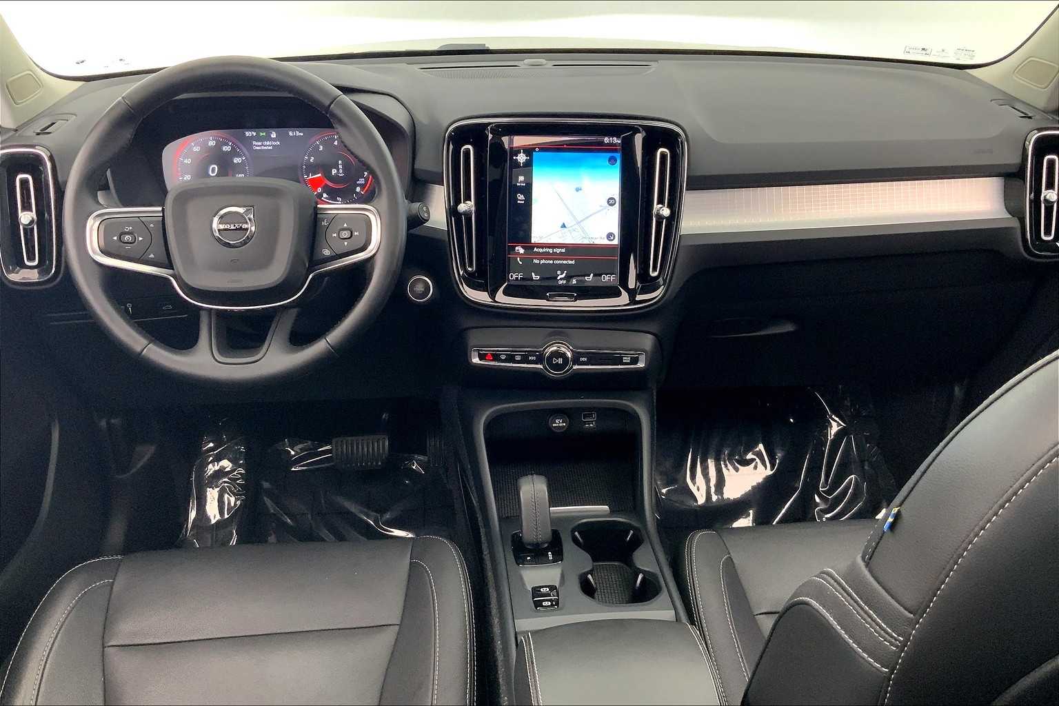 2021 Volvo XC40 T5 Momentum 10