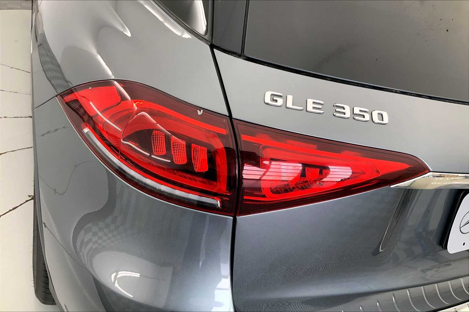 Thumbnail: 2022 Mercedes-Benz GLE - 25