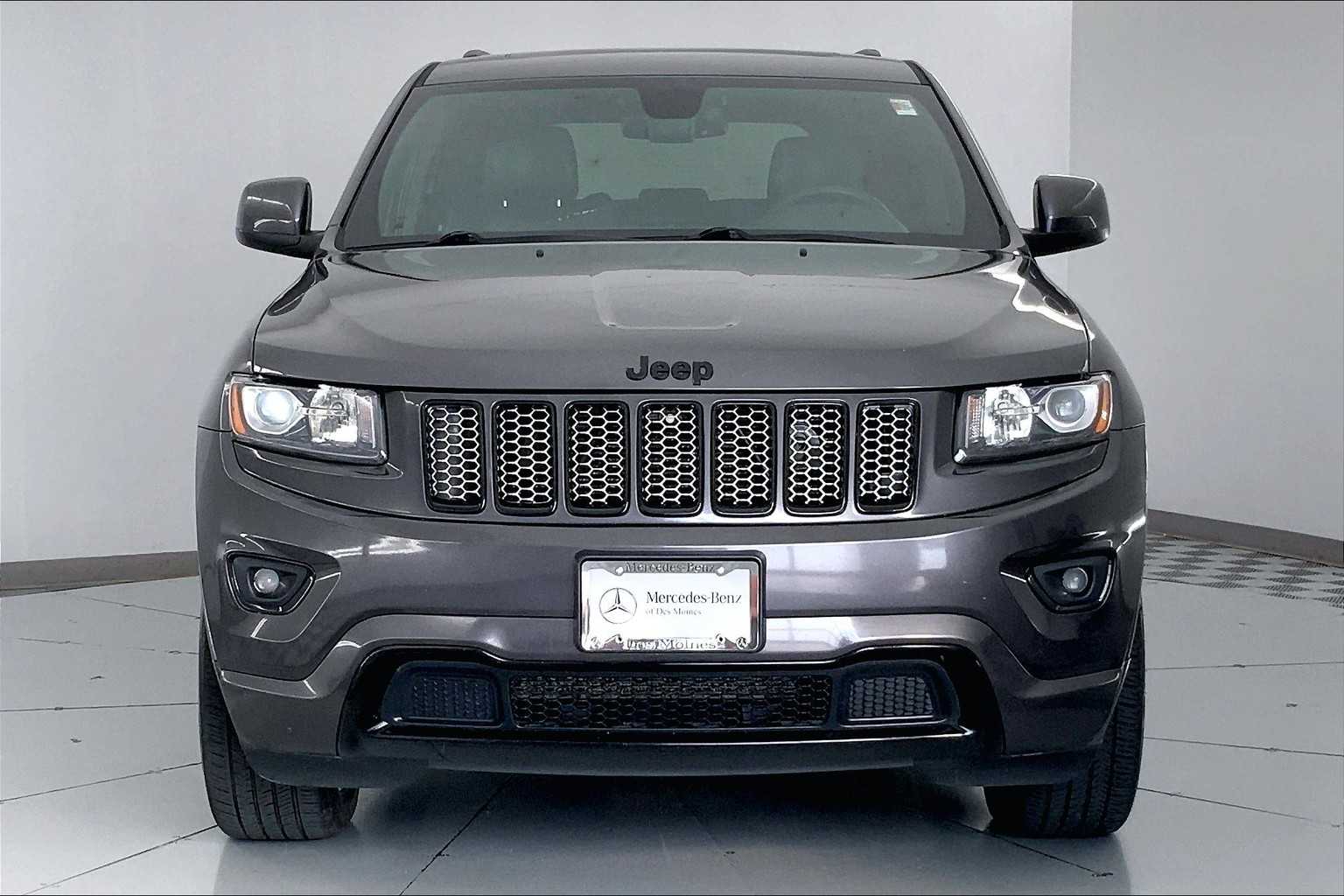 Thumbnail: 2015 Jeep Grand Cherokee - 6