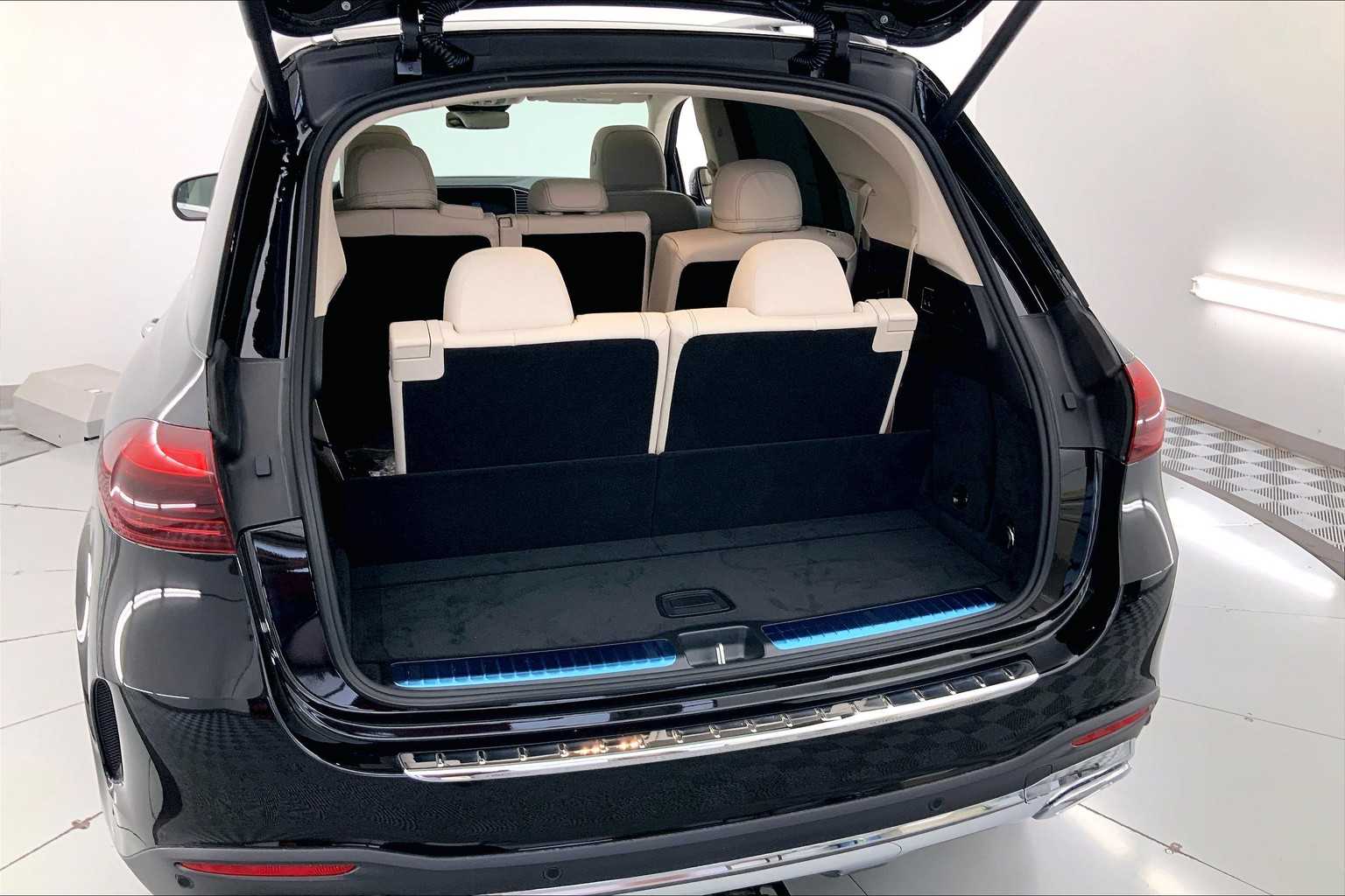 Thumbnail: 2026 Mercedes-Benz GLE - 19