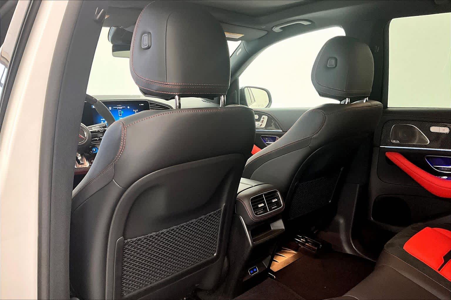 Thumbnail: 2026 Mercedes-Benz GLE - 12