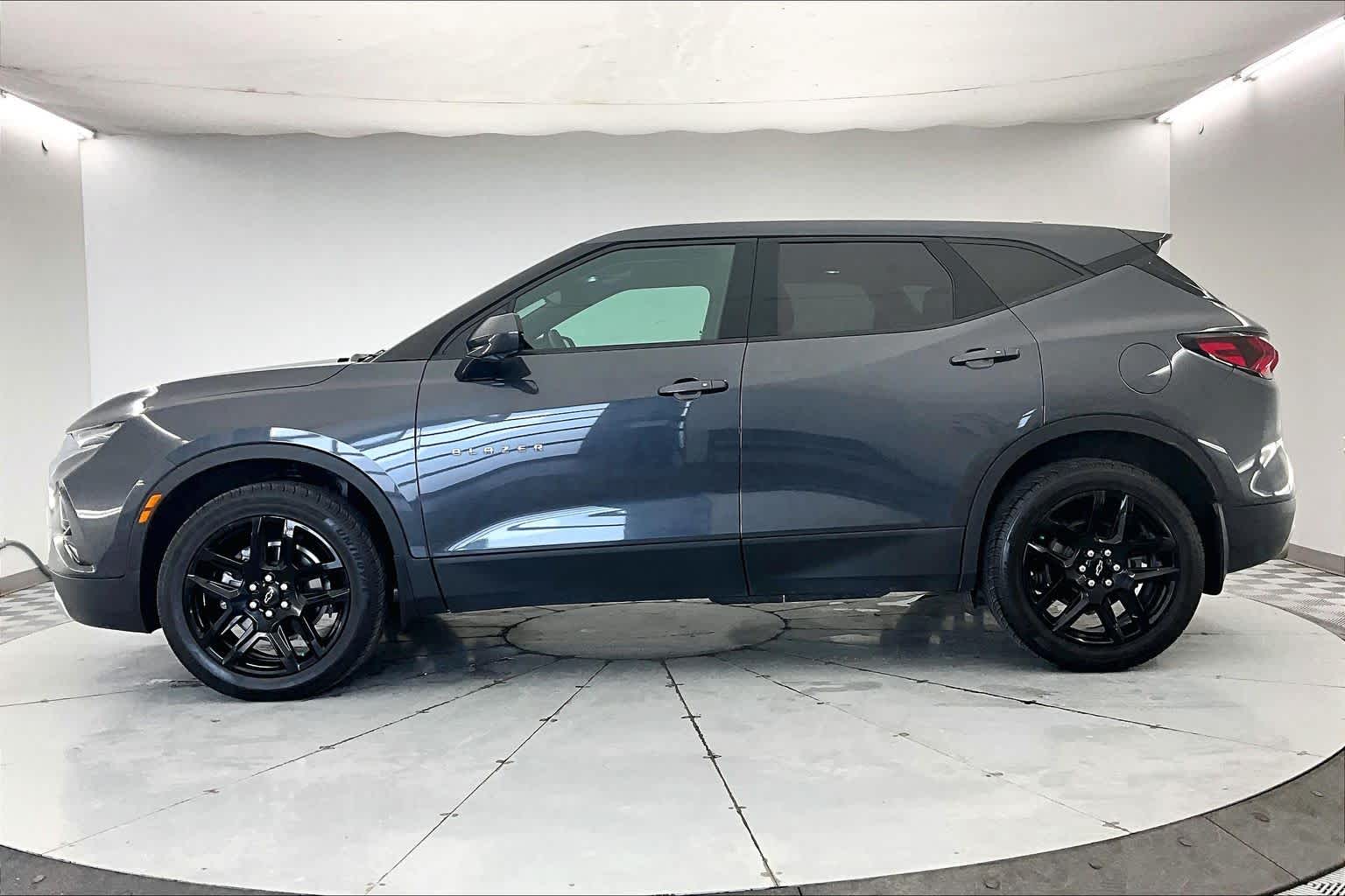 Thumbnail: 2022 Chevrolet Blazer - 3